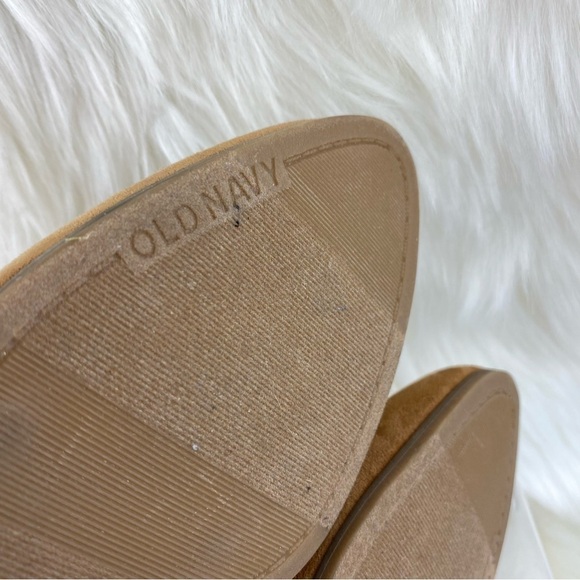 OLD NAVY TAN SUEDE ANKLE BOOTS SIZE 8 - Picture 9 of 9